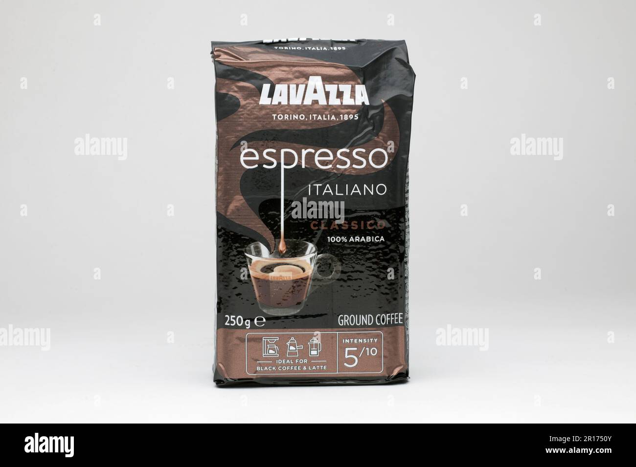 Versiegelter Beutel Lavazza Espresso Arabica gemahlener Kaffee Stockfoto