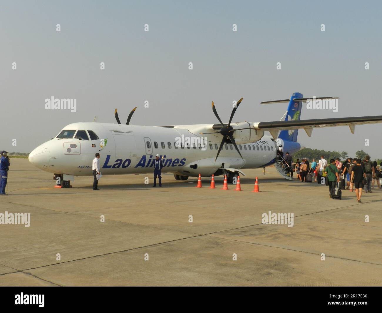 Laos, Flughafen Vientiane: RDPL-34174. ATR-72-212A von Lao Airlines auf 12.02.2012. Stockfoto