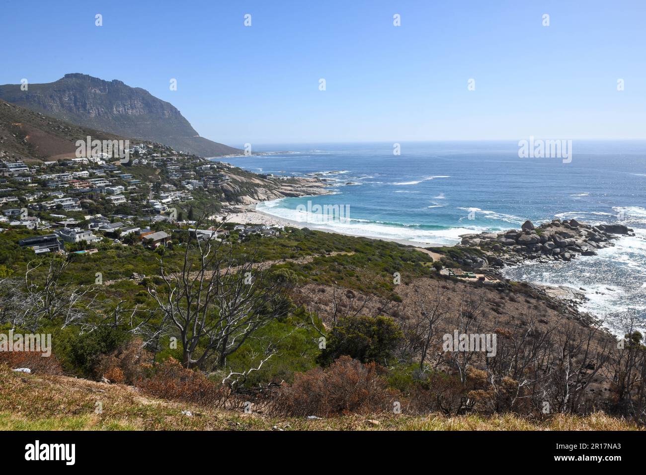 Küstenlandschaft auf Chapmans Peak Drive in Südafrika Stockfoto