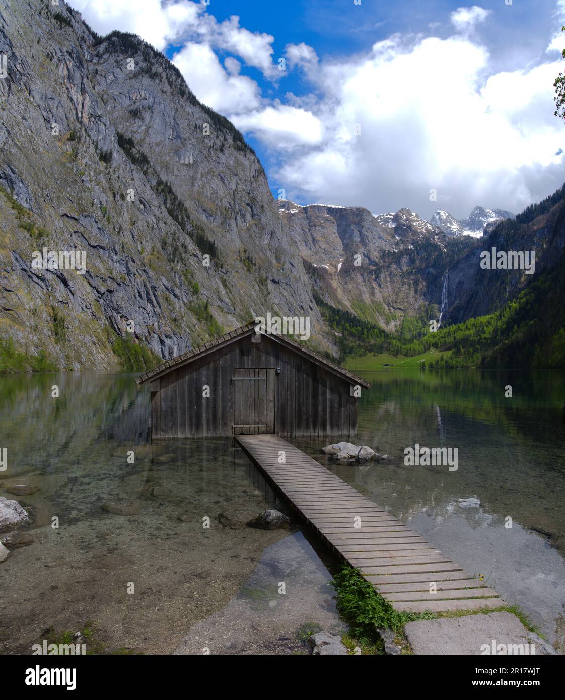 See „Obersee“ im Berchtesgaden-Nationalpark bei schönem Wetter Stockfoto