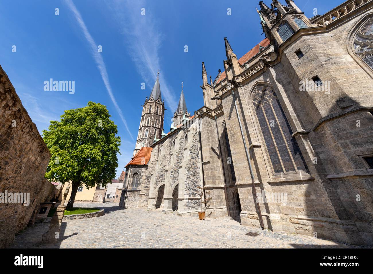 Kostel a zvonice sv. Bartloměje (Petr Parléř, gotika, národní kulturní památka), Kolín, Středočeský kraj, Česká republika / gotische st. Bartholomew c Stockfoto