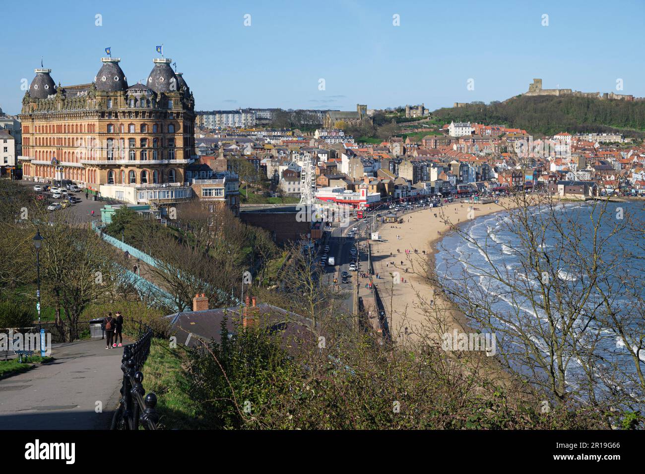 Das Grand Hotel und South Beach, Scarborough, Yorkshire Stockfoto