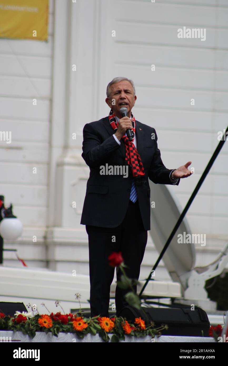 Bürgermeister Der Stadtverwaltung Ankara Mansur Yavas. Er hält eine Rede bei der Kundgebung für die Wahlen in der Türkei 2023. Iyı-Party. Stockfoto