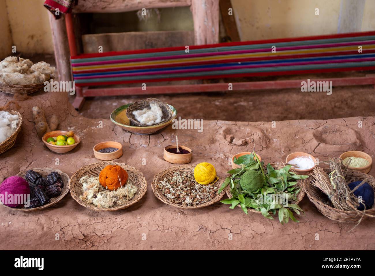 Peruanischer Style, der auf der Leinwand steht und gewebt werden kann Stockfoto