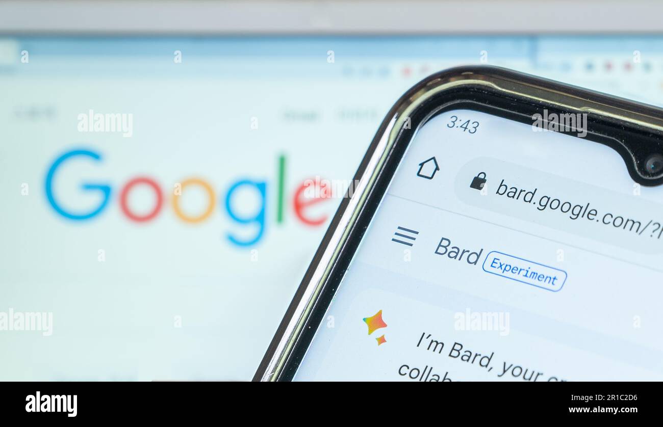 Seoul, Südkorea - 11. Mai 2023 : Ein Smartphone-Bildschirm mit dem Google-Logo und Bard, ein neuer Chatbot, den Google auf den Markt gebracht hat Stockfoto