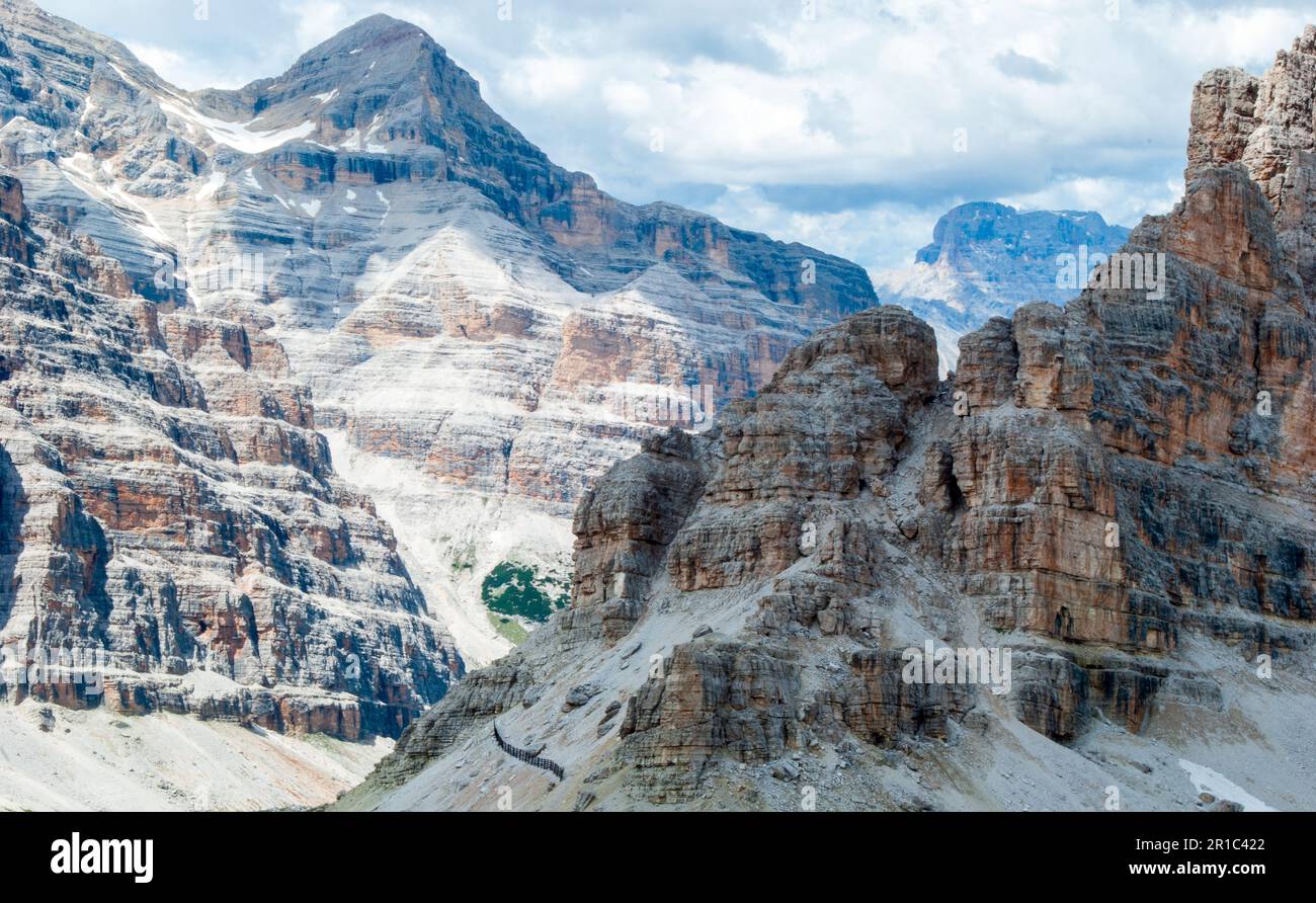 Die herrlichen Dolomiten am Falzarego Pass hoch oben auf dem Lagazuoi Berg Stockfoto