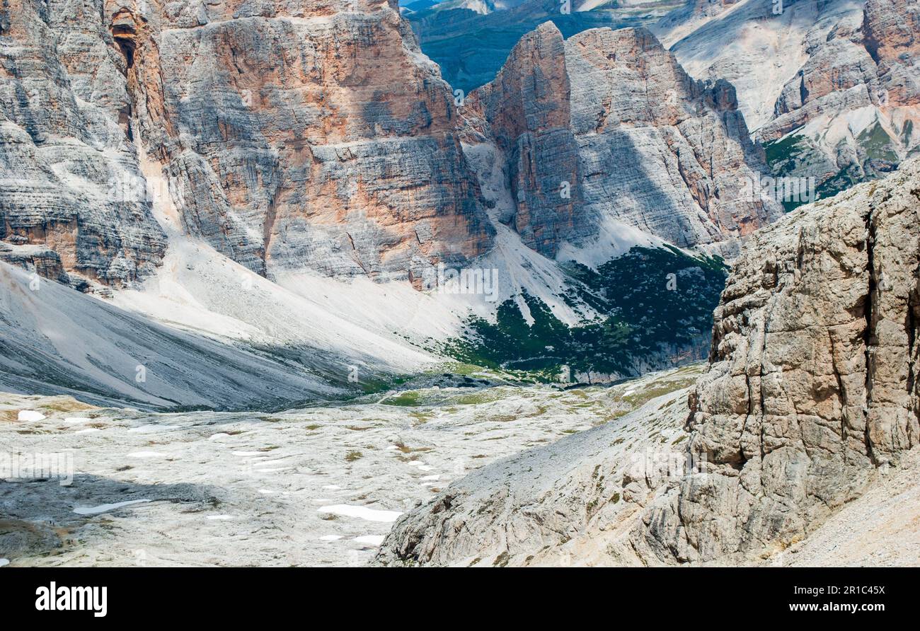 Die herrlichen Dolomiten am Falzarego Pass hoch oben auf dem Lagazuoi Berg Stockfoto