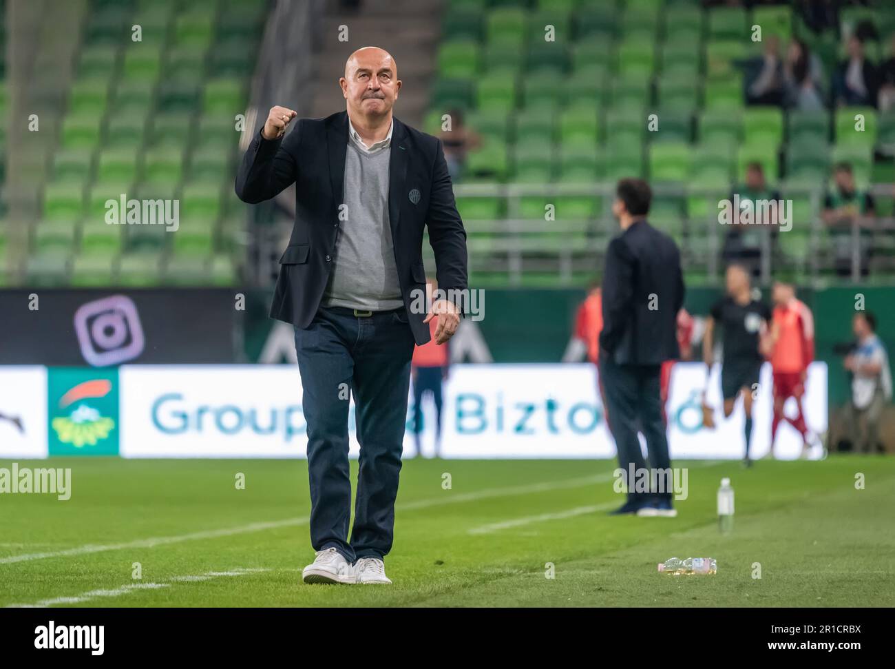 Budapest, Ungarn – 6. Mai 2023. Ferencvaros trainiert Stanislav Tscherchesov während des ungarischen OTP Bank League-Spiels Ferencvaros gegen Kisvarda (3-0). Stockfoto