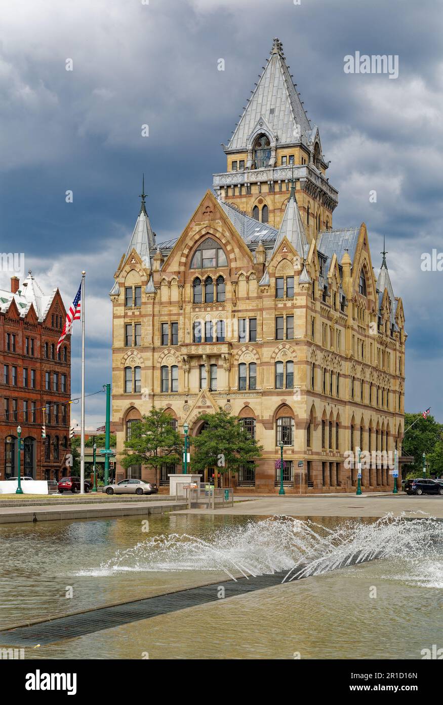 Die Bank of America befindet sich jetzt im Syracuse Savings Bank Building am Clinton Square, dem ehemaligen Pfad des Erie Canal. Stockfoto