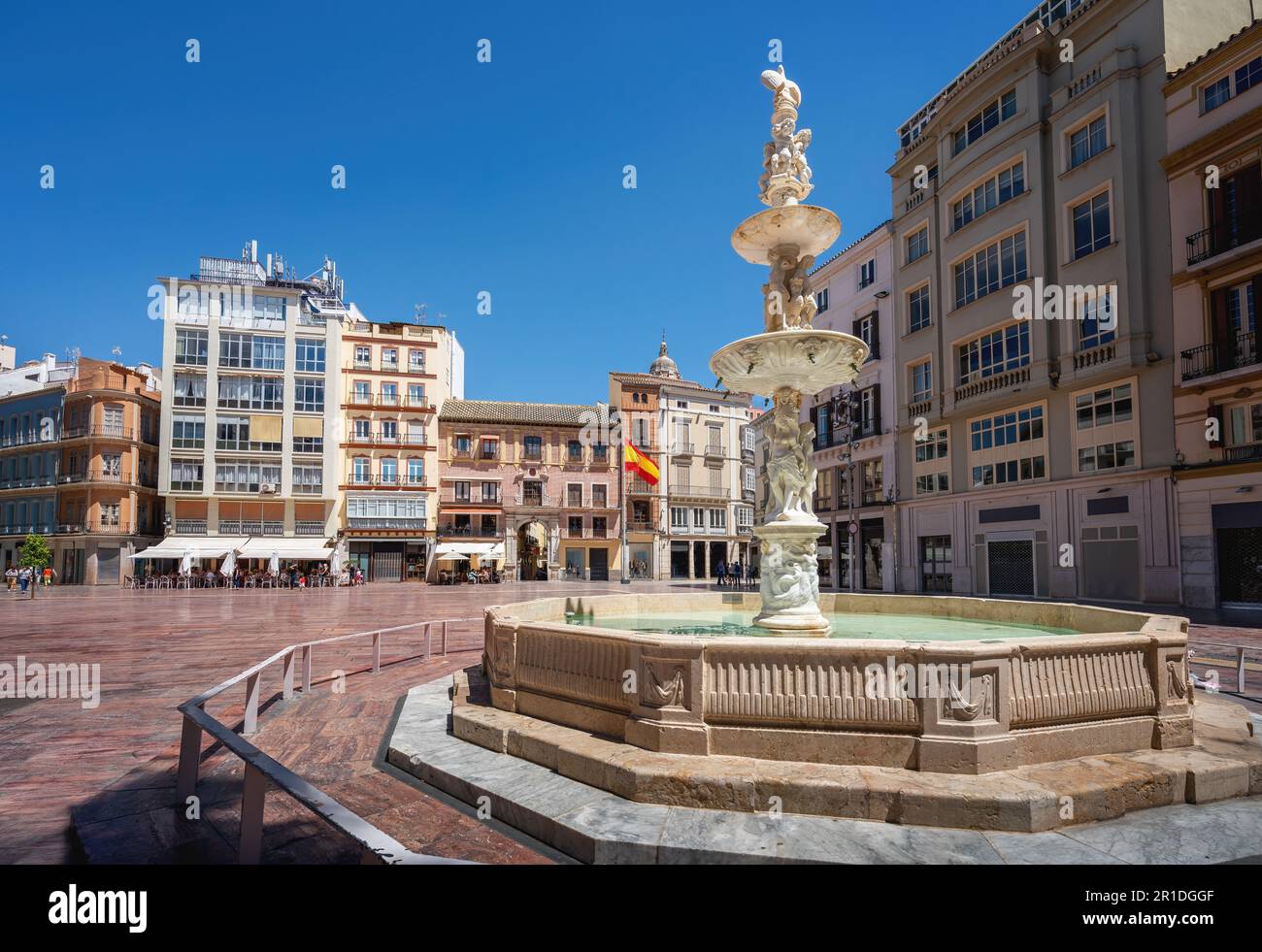 Plaza de la Constitucion Square und Genoa Fountain (Fuente de Genova) - Malaga, Andalusien, Spanien Stockfoto