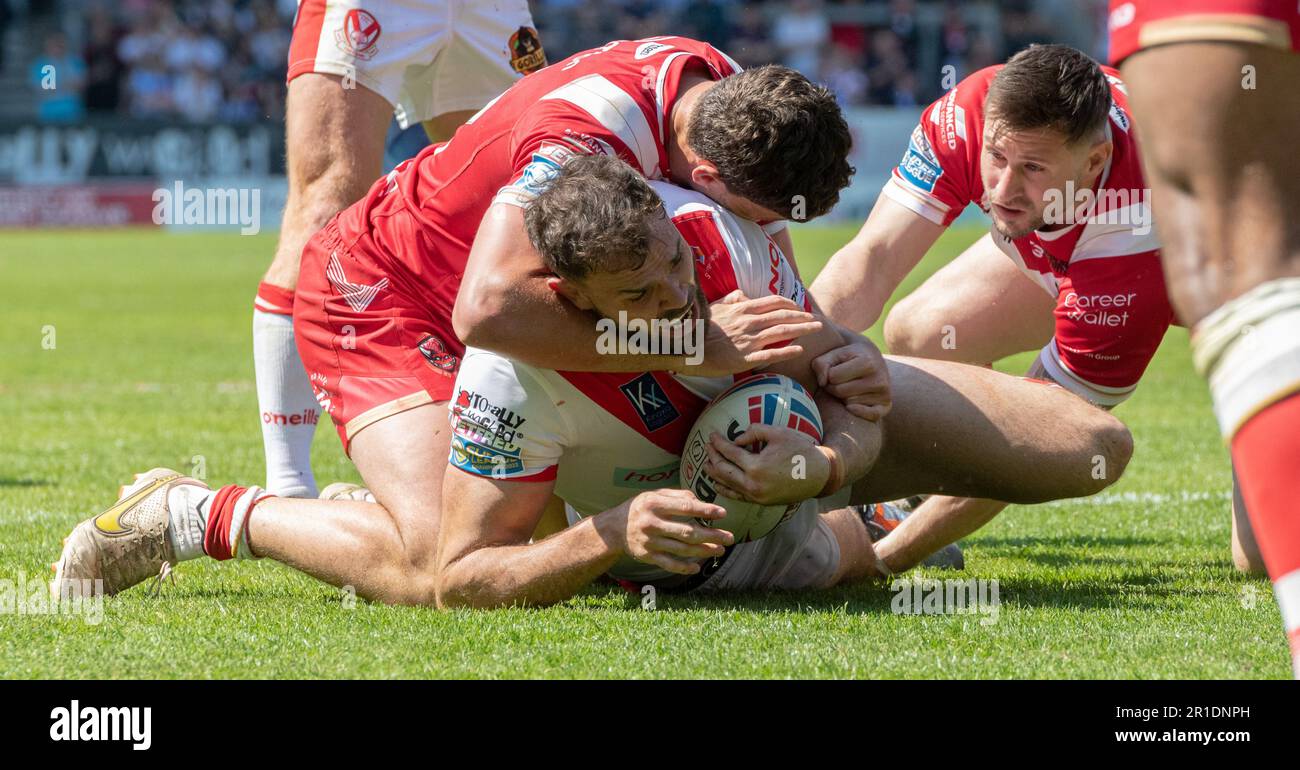 St. Helens, Merseyside, England, 13. Mai 2023. St. Helens Alex Walmsley spielte während des St. Helens Rugby Football Club V Salford Red Devils Rugby League Football Club im Totally Wicked Stadium die Betfred Super League (Abbild: ©Cody Froggatt/Alamy Live News) Stockfoto