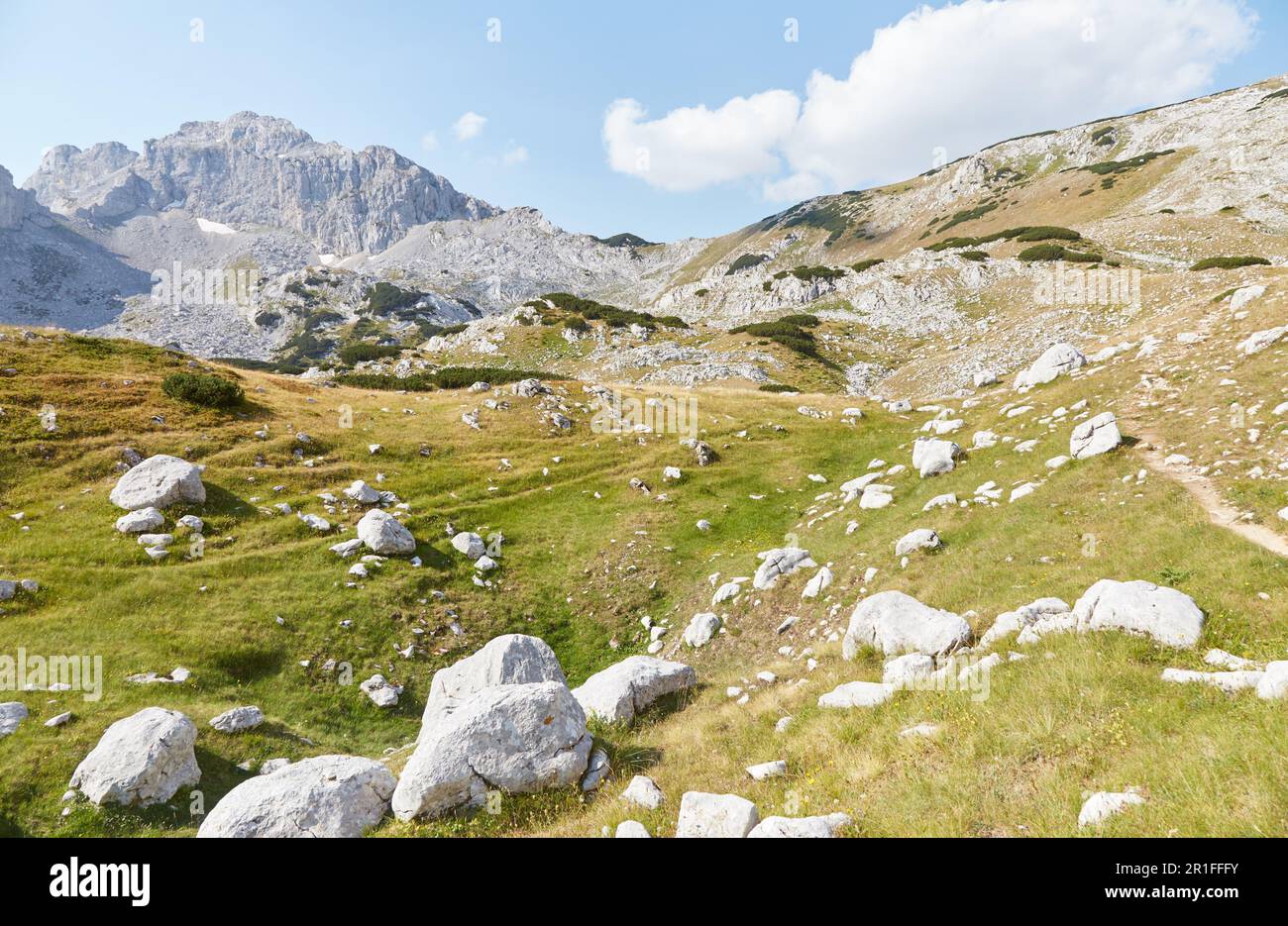 Wanderung zum Bobotov Kuk, dem höchsten Gipfel in Montenegro, im Durmitor-Nationalpark Stockfoto