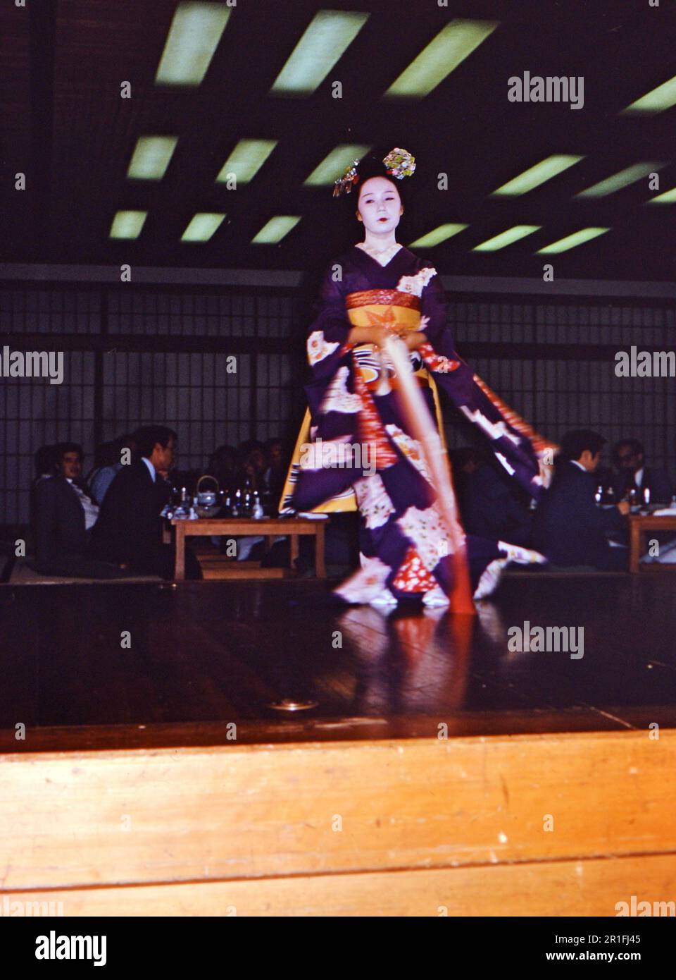 Geisha-Tänzerin in Japan ca. 1973 Stockfoto
