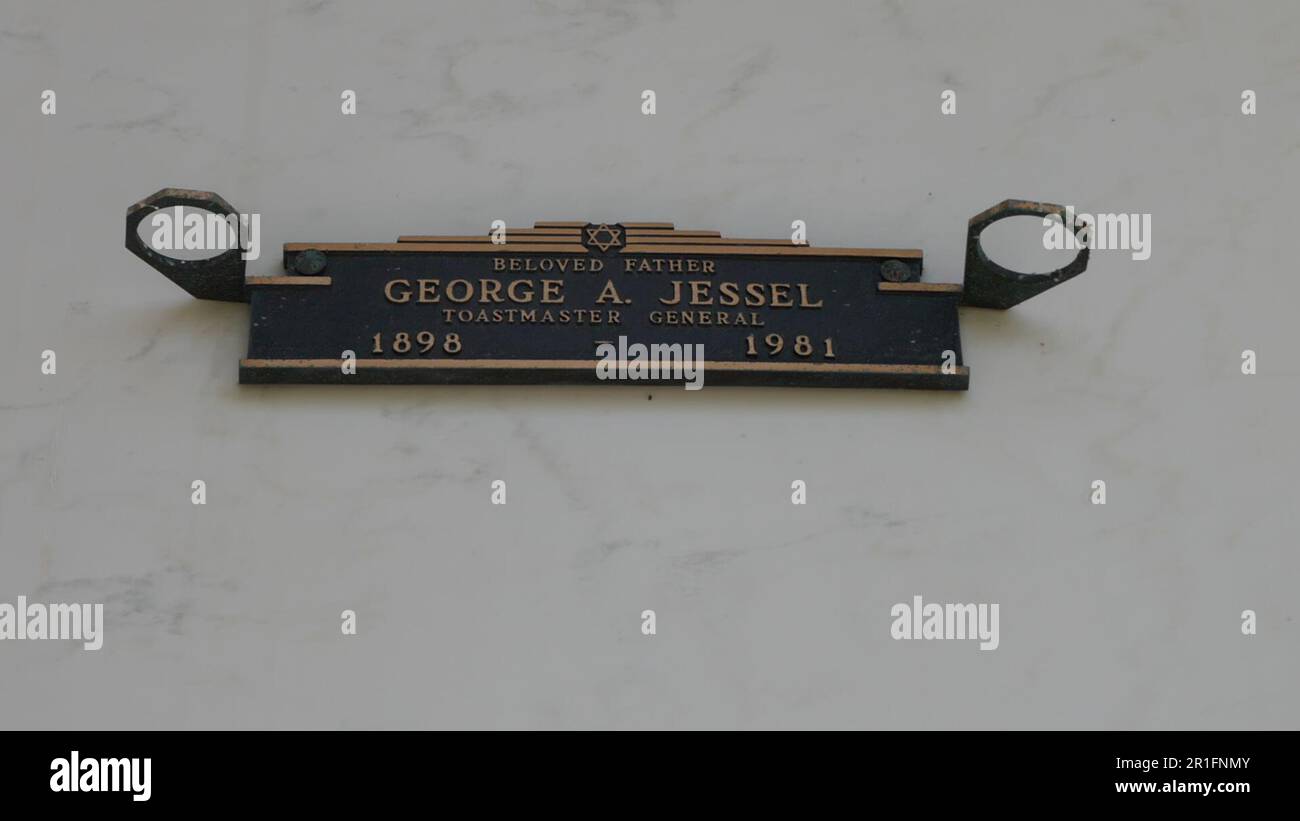 Los Angeles, Kalifornien, USA 12. Mai 2023 Vaudeville Actor George Jessel Grave im Hillside Memorial Park am 12. Mai 2023 in Culver City, Los Angeles, Kalifornien, USA. Foto: Barry King/Alamy Stock Photo Stockfoto