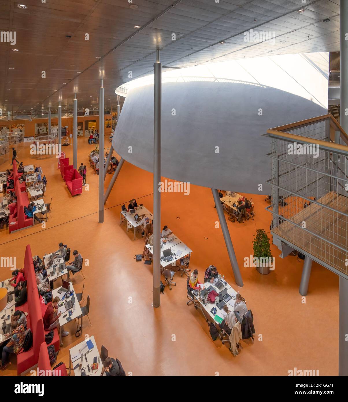 Delft, Niederlande - Bibliothek für Technische Universität Delft von Mecanoo Stockfoto