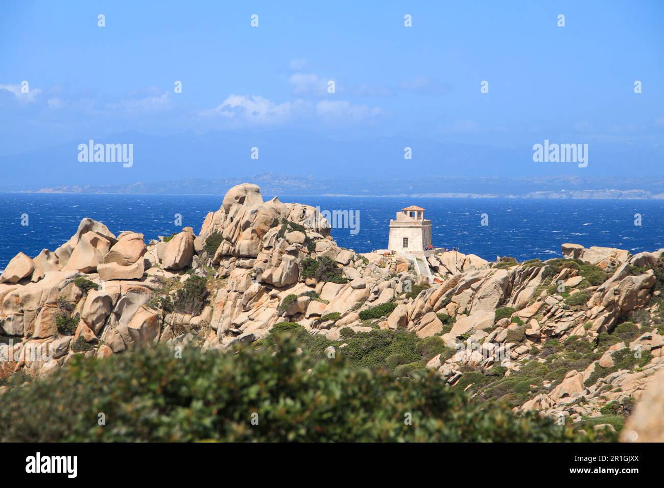 Alter Leuchtturm von Capo Testa (Faro di Capo Testa) auf Sardinien Stockfoto