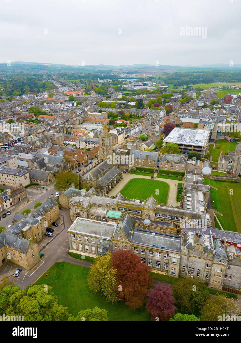 Blick aus der Vogelperspektive auf den Campus der St. Andrews University in St. Andrews Town in Fife, Schottland, Großbritannien Stockfoto