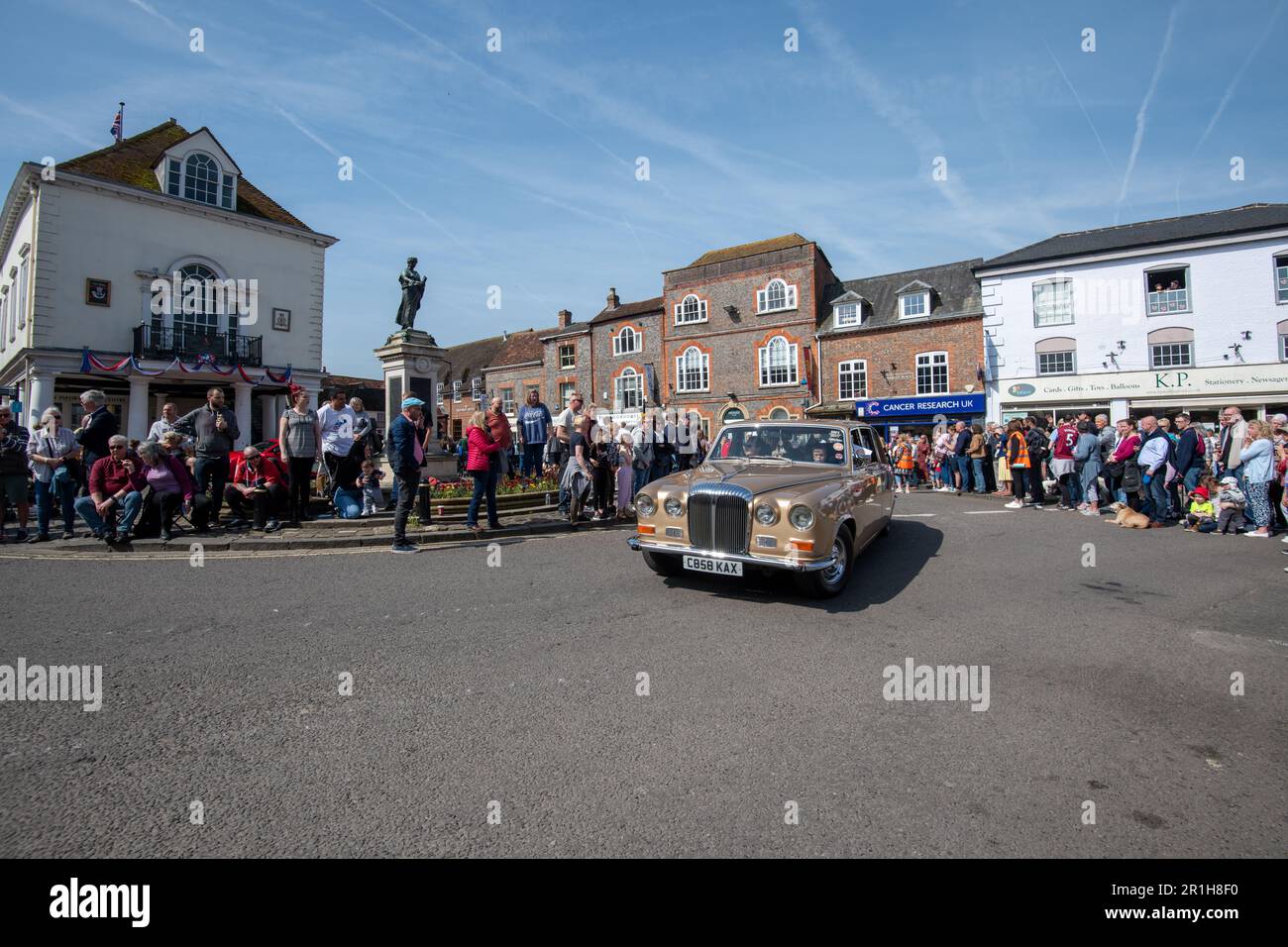 Wallingford Car Rally Mai 14. 2023 - Fahrzeug-Parade durch das Stadtzentrum von Wallingford Stockfoto