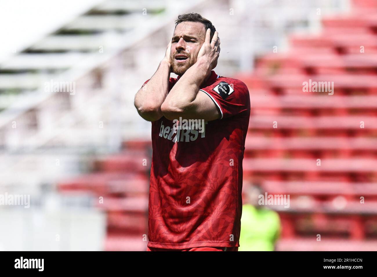 Antwerpen, Belgien. 14. Mai 2023. Vincent Janssen von Antwerpen zeigt die Niederlage bei einem Fußballspiel zwischen dem Royal Antwerpen FC RAFC und dem Club Brügge KV am Sonntag, den 14. Mai 2023 in Antwerpen, am 3. Tag der Spiele der Champions in der ersten Liga der „Jupiler Pro League“ der belgischen Meisterschaft. BELGA FOTO TOM GOYVAERTS Kredit: Belga News Agency/Alamy Live News Stockfoto