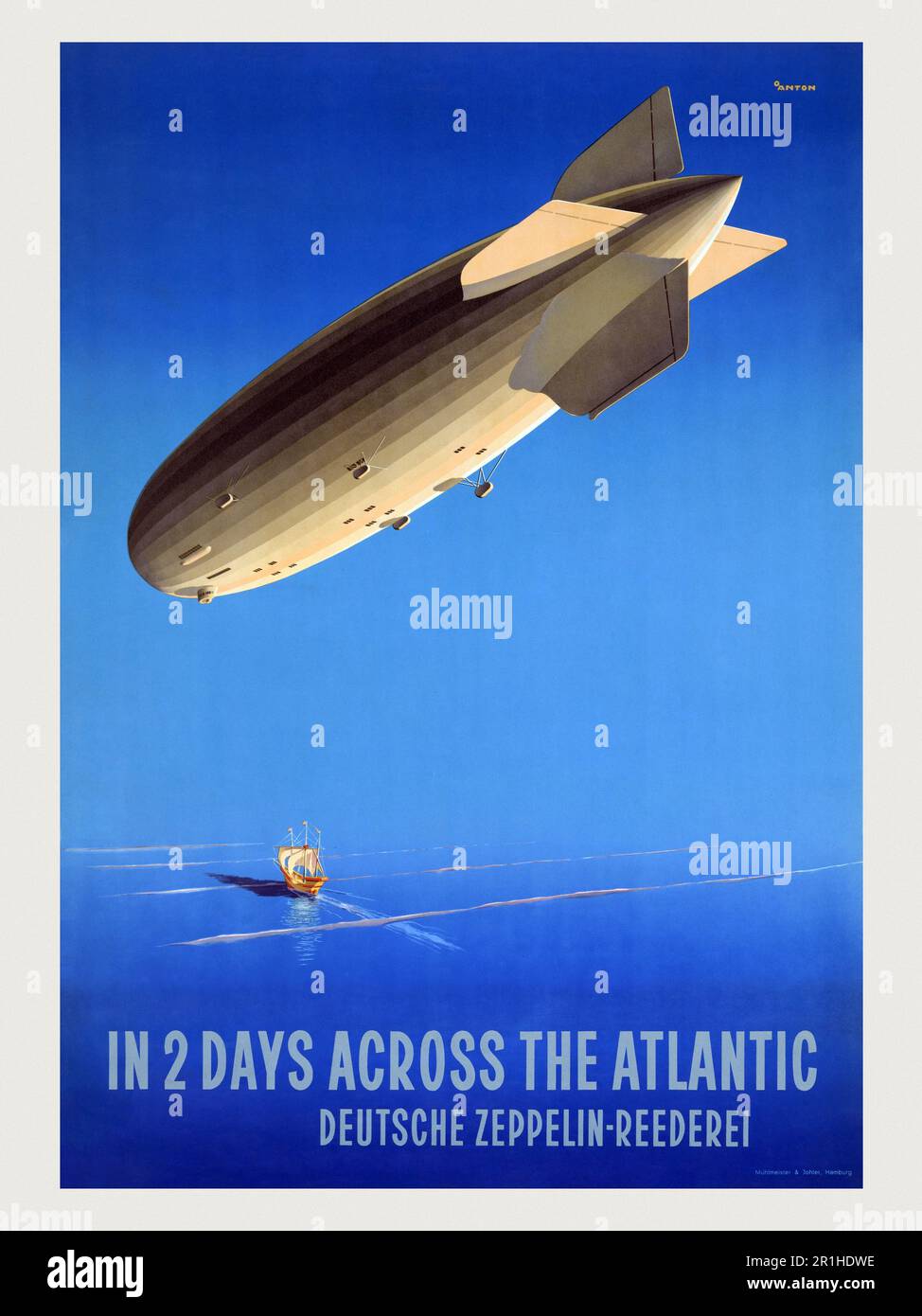In zwei Tagen überqueren wir den Atlantik. Deutsche Zeppelin-Reederei von Ottomar Anton (1895-1976). Poster 1935 in Deutschland veröffentlicht. Hakenkreuze an den vertikalen Stabilisatoren wurden entfernt. Stockfoto