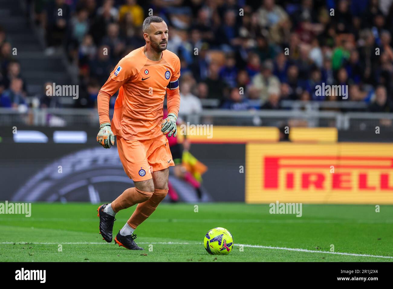 Mailand, Italien. 13. Mai 2023. Samir Handanovic vom FC Internazionale in Aktion während des Fußballspiels der Serie A 2022/23 zwischen dem FC Internazionale und US Sassuolo im Giuseppe Meazza Stadium. Endergebnis: Inter 4:2 Sassuolo. Kredit: SOPA Images Limited/Alamy Live News Stockfoto