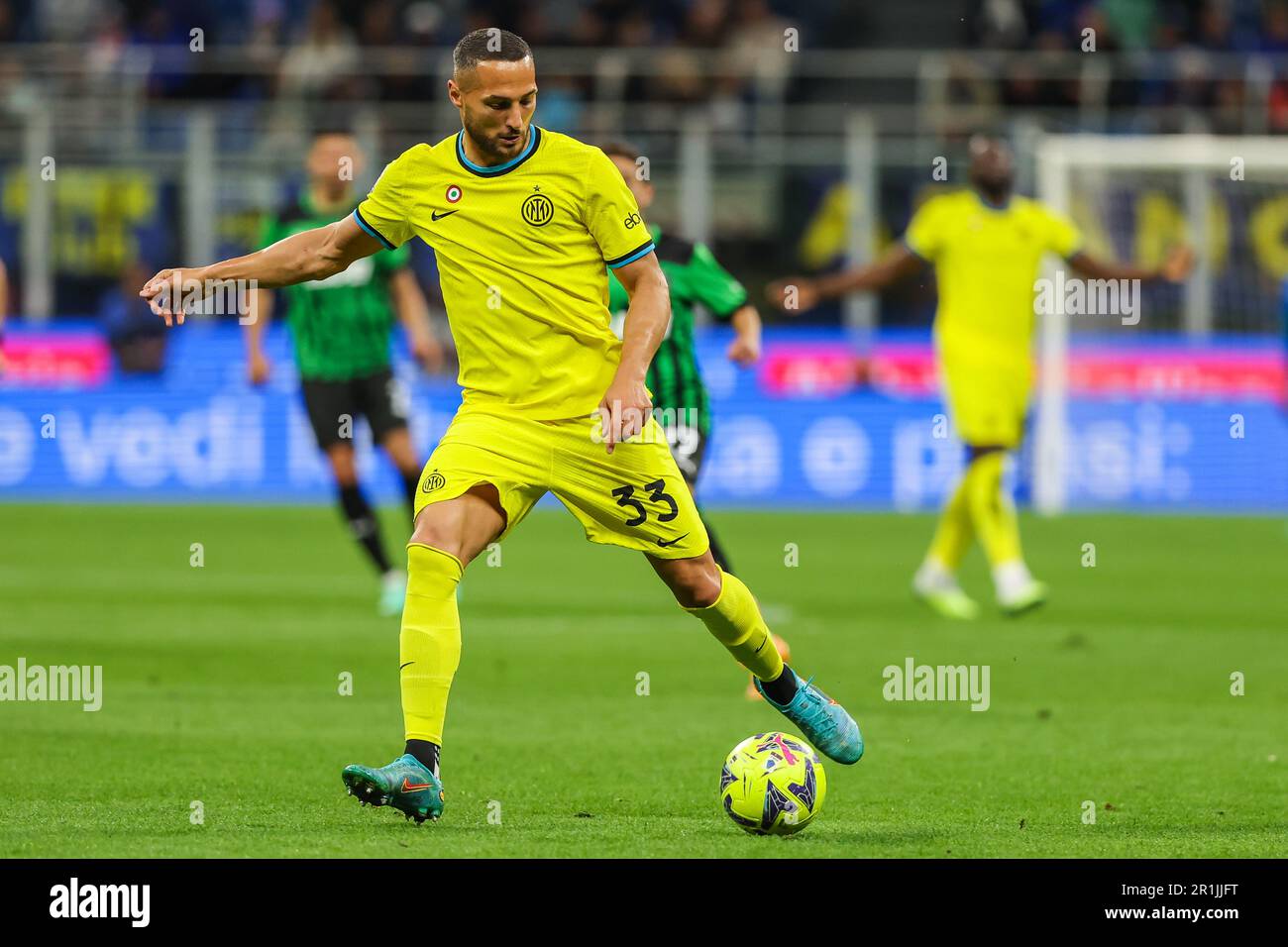 Mailand, Italien. 13. Mai 2023. Danilo D'Ambrosio vom FC Internazionale in Aktion während des Fußballspiels der Serie A 2022/23 zwischen dem FC Internazionale und US Sassuolo im Giuseppe Meazza Stadium. Endergebnis: Inter 4:2 Sassuolo. (Foto: Fabrizio Carabelli/SOPA Images/Sipa USA) Guthaben: SIPA USA/Alamy Live News Stockfoto