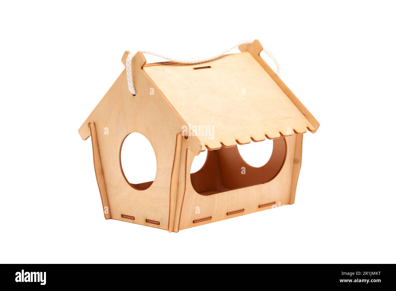 Vogelhäuser und Vogelfutterhäuschen isoliert auf weißem Hintergrund. Rette Vögel. Vogelfütterung. Stockfoto