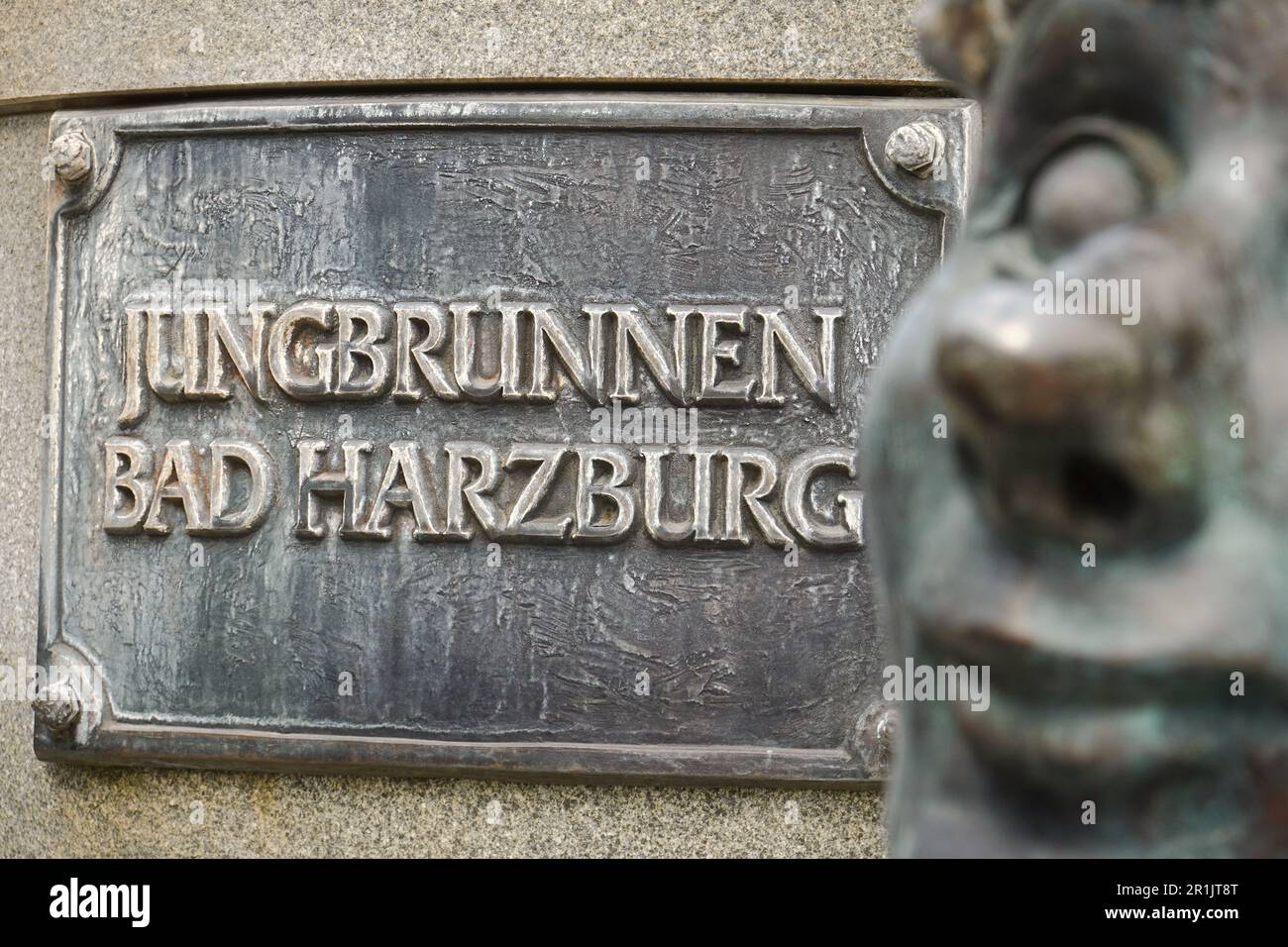 Der Jungbrunnen in Bad Harzburg, Niedersachsen. Wahrzeichen im historischen Zentrum der Kurstadt im Harz-Gebirge. Stockfoto