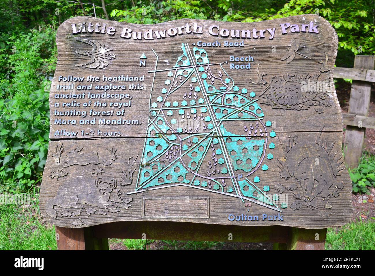 Schild für den Little Budworth Country Park, Cheshire, Großbritannien Stockfoto