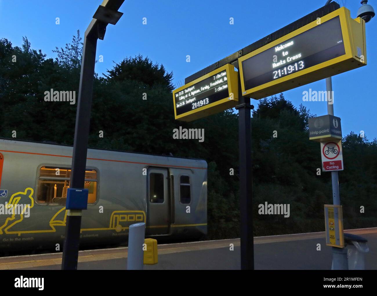 Hunts Cross (HNX), Speke Road, Woolton, Liverpool, Merseyside, ENGLAND, GB, L25 0NN Stockfoto