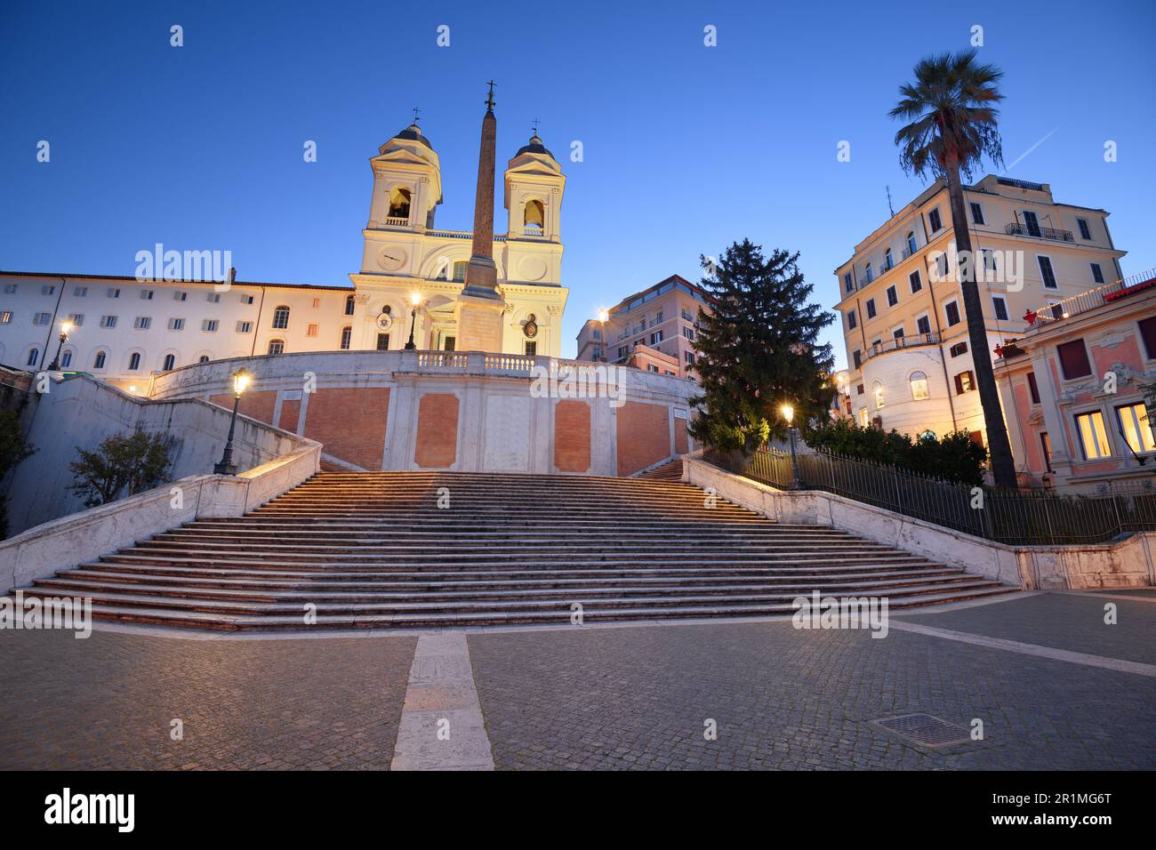 Die Spanische Treppe in Rom, Italien im Morgengrauen. Stockfoto