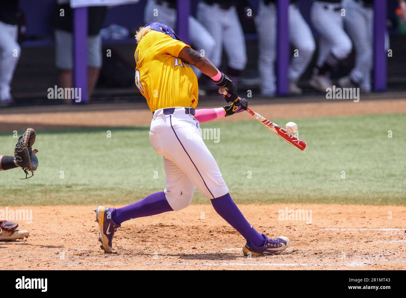 14. Mai 2023: LSU's Tre' Morgan (18) verbindet sich für einen Homerun während der NCAA Baseball-Action zwischen der Mississippi St. Bulldogs und die LSU Tigers im Alex Box Stadium, Skip Bertman Field in Baton Rouge, LA. Jonathan Mailhes/CSM Stockfoto