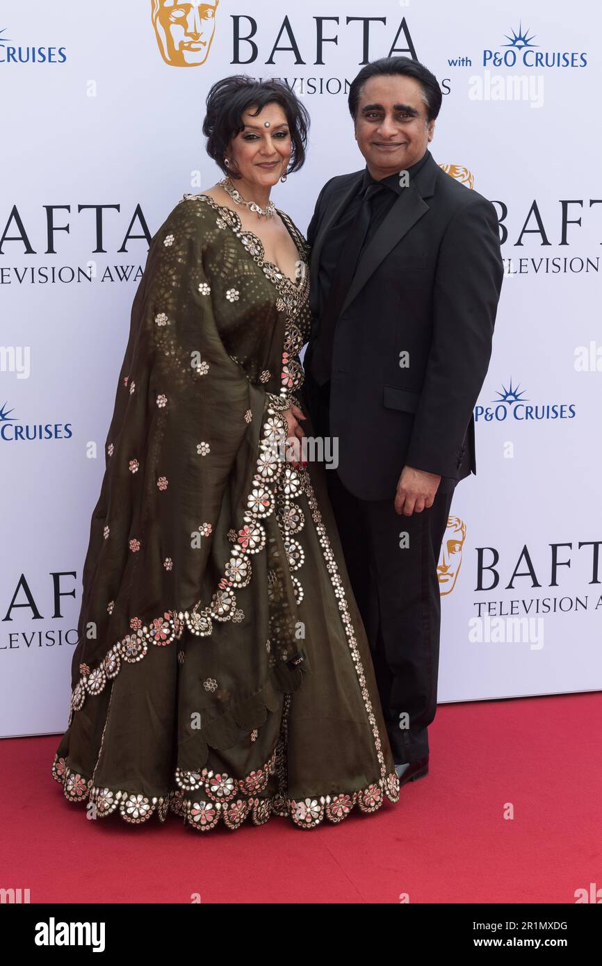 London, Großbritannien. 14. Mai 2023. LONDON, VEREINIGTES KÖNIGREICH - 14. MAI 2023: Sanjeev Bhaskar und Meera Syal nehmen am May14. Mai 2023 an den BAFTA Television Awards mit P&O Cruises in der Royal Festival Hall in London, Vereinigtes Königreich, Teil. (Foto: Wiktor Szymanowicz/NurPhoto) Kredit: NurPhoto SRL/Alamy Live News Stockfoto