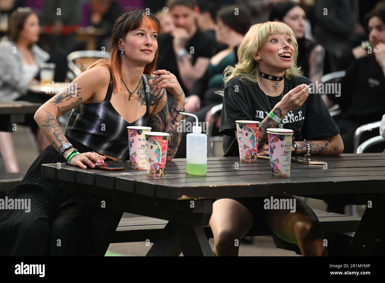 London, Großbritannien. 14. Mai 2023. Tattoo-Wettbewerb: Die Jury, die London Great British Tattoo Show 2023. Großartige Menschenmassen, tolle Atmosphäre und großartige Tätowierer kommen aus aller Welt und köstliche Speisen und Getränke im Alexandra Palace, London, Großbritannien, Credit: Siehe Li/Picture Capital/Alamy Live News Stockfoto