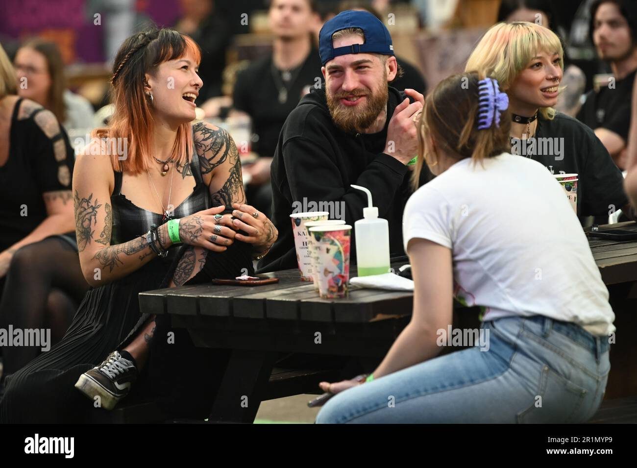 London, Großbritannien. 14. Mai 2023. Tattoo-Wettbewerb: Die Jury, die London Great British Tattoo Show 2023. Großartige Menschenmassen, tolle Atmosphäre und großartige Tätowierer kommen aus aller Welt und köstliche Speisen und Getränke im Alexandra Palace, London, Großbritannien, Credit: Siehe Li/Picture Capital/Alamy Live News Stockfoto