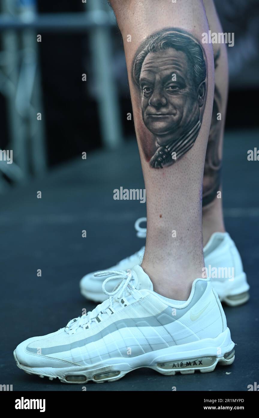 London, Großbritannien. 14. Mai 2023. Tattoo-Wettbewerb: Die Jury, die London Great British Tattoo Show 2023. Großartige Menschenmassen, tolle Atmosphäre und großartige Tätowierer kommen aus aller Welt und köstliche Speisen und Getränke im Alexandra Palace, London, Großbritannien, Credit: Siehe Li/Picture Capital/Alamy Live News Stockfoto