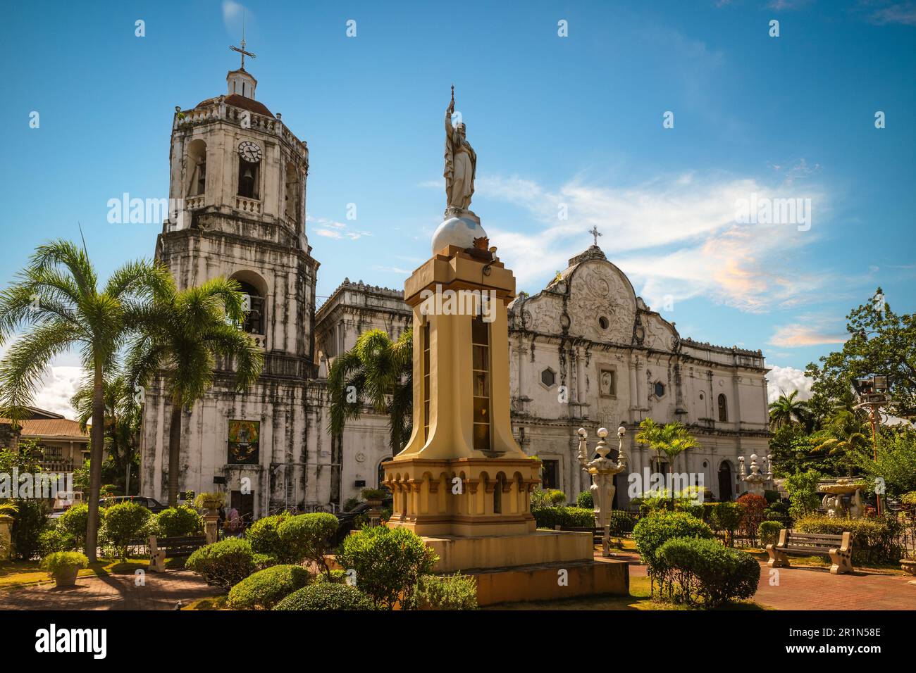 Cebu Metropolitan Cathedral, der kirchliche Sitz der Metropolitan Erzdiözese von Cebu auf den Philippinen Stockfoto