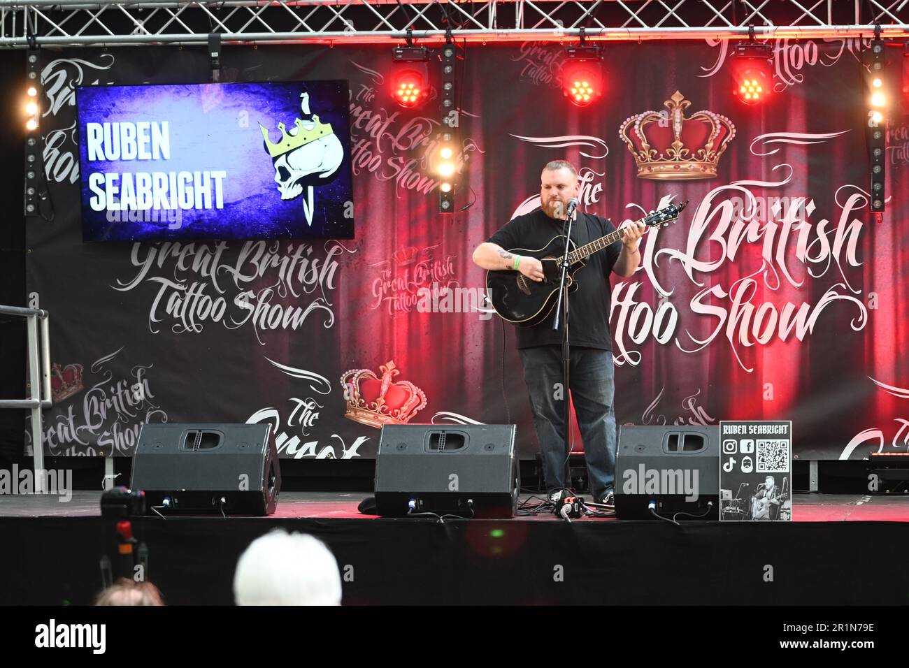 London, Großbritannien. 14. Mai 2023. Ruben Seabright führt die London Great British Tattoo Show 2023 auf. Große Menschenmassen, tolle Atmosphäre und großartige Tätowierer kommen aus aller Welt und köstliche Speisen und Getränke im Alexandra Palace, London, Großbritannien, Credit: Siehe Li/Picture Capital/Alamy Live News Stockfoto