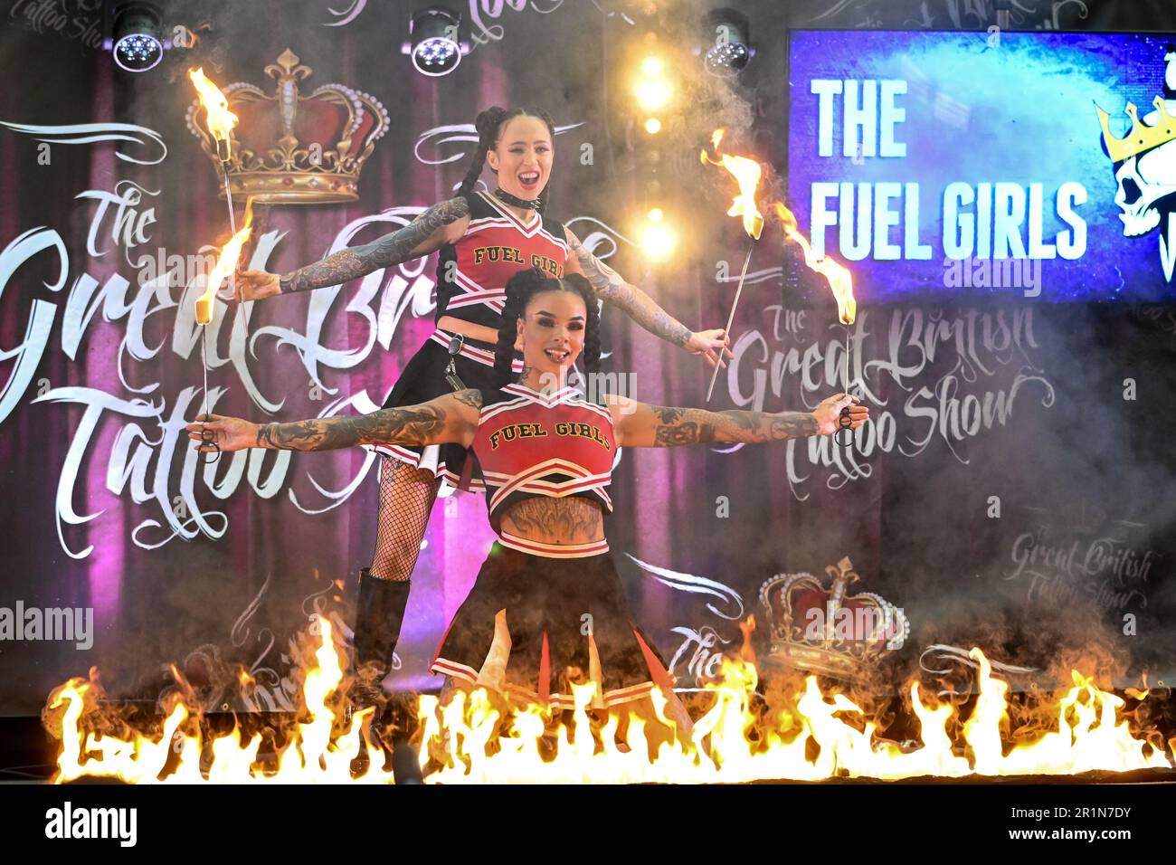 London, Großbritannien. 14. Mai 2023. The Fuel Girls führt die London Great British Tattoo Show 2023 auf. Große Menschenmassen, tolle Atmosphäre und großartige Tätowierer kommen aus aller Welt und köstliche Speisen und Getränke im Alexandra Palace, London, Großbritannien, Credit: Siehe Li/Picture Capital/Alamy Live News Stockfoto
