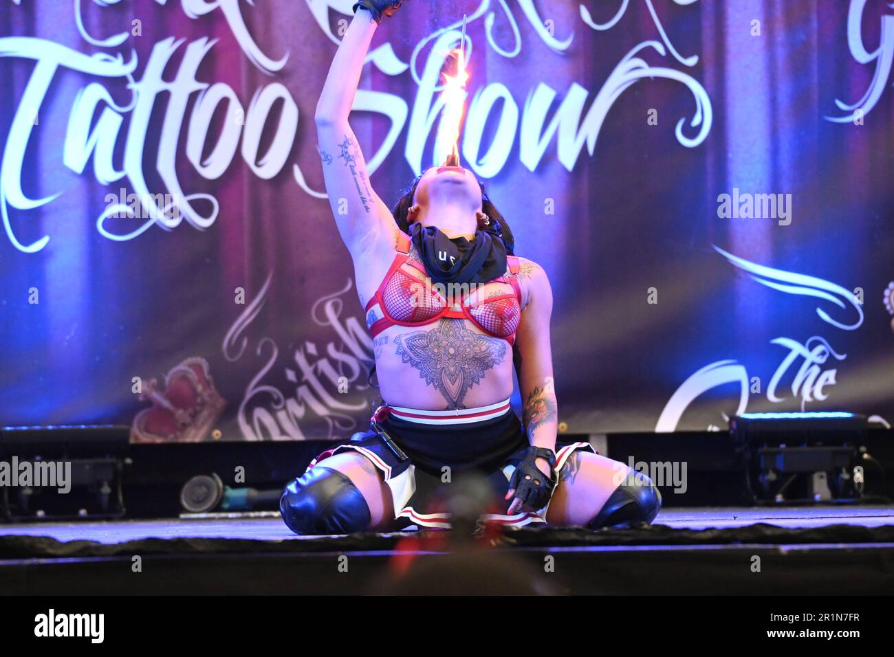 London, Großbritannien. 14. Mai 2023. The Fuel Girls führt die London Great British Tattoo Show 2023 auf. Große Menschenmassen, tolle Atmosphäre und großartige Tätowierer kommen aus aller Welt und köstliche Speisen und Getränke im Alexandra Palace, London, Großbritannien, Credit: Siehe Li/Picture Capital/Alamy Live News Stockfoto
