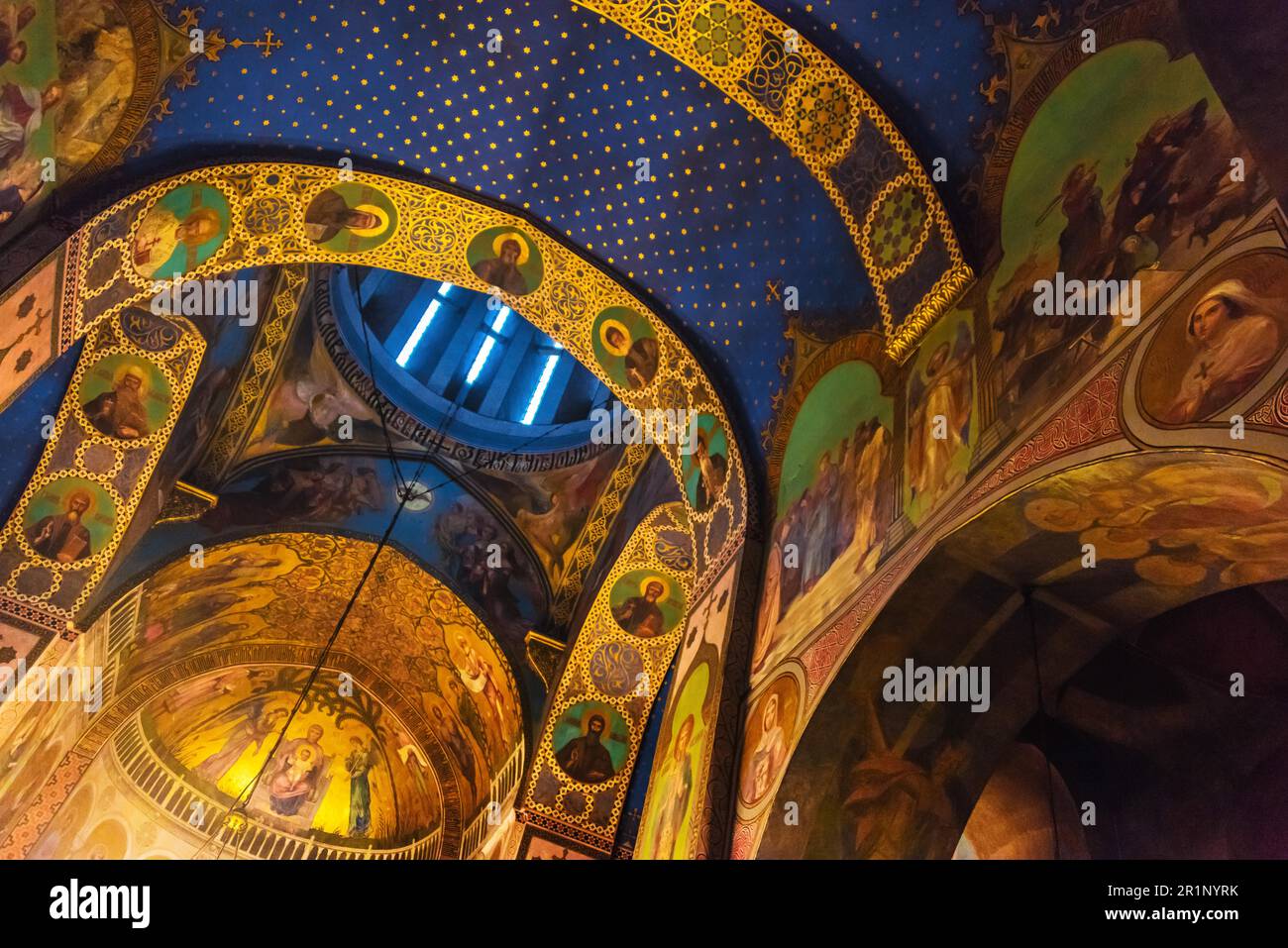 TIFLIS, GEORGIA - 26. Okt 2018: Innere der Sioni Kathedrale der Dormition in Tiflis, Georgia Stockfoto