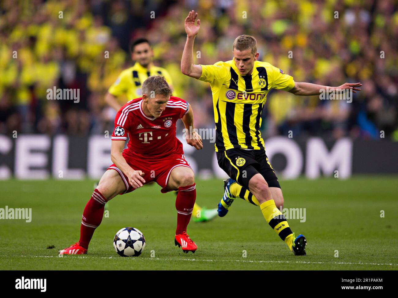 London, 25.05.2013, Wembley Bastian Schweinsteiger (FCB), Sven Bender (BVB) Borussia Dortmund - FC Bayern MŸnchen Champions League Finale der Herren Stockfoto