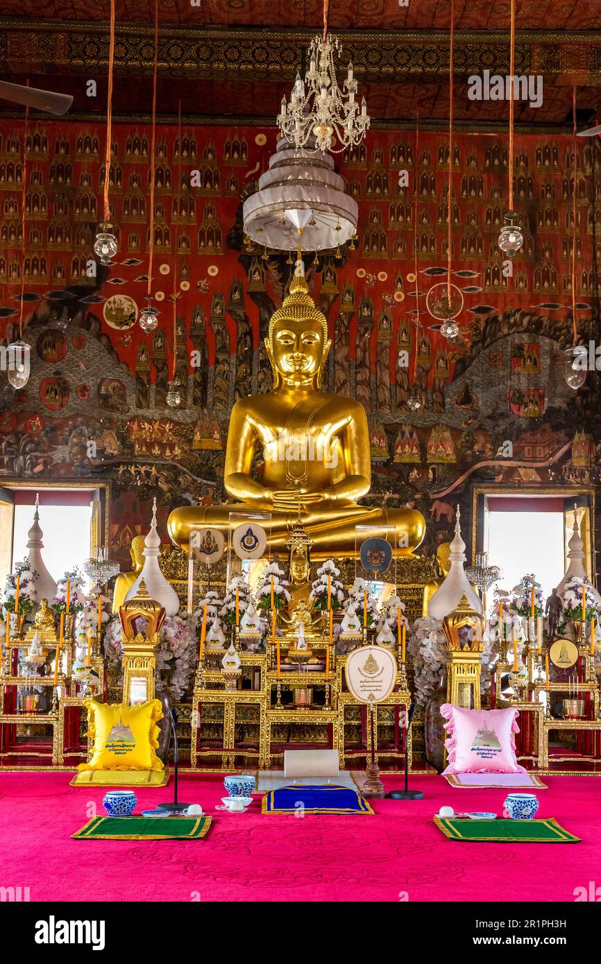 Buddha-Statue, Wat Saket, Tempel des Goldenen Berges, Wat Saket Ratcha Wora Maha Wihan, Bangkok, Thailand, Asien Stockfoto