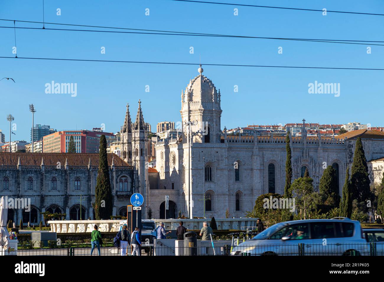 Das Mosteiro dos Jeronimos ist ein wunderschön kompliziertes Kloster im Stadtteil Belem im Westen Lissabons, Portugal Stockfoto