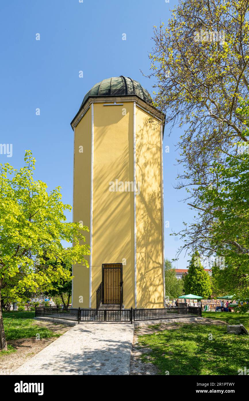 Sofia, Bulgarien. Mai 2023. Blick auf den wichtigsten astronomischen Punkt Bulgariens im Stadtzentrum Stockfoto