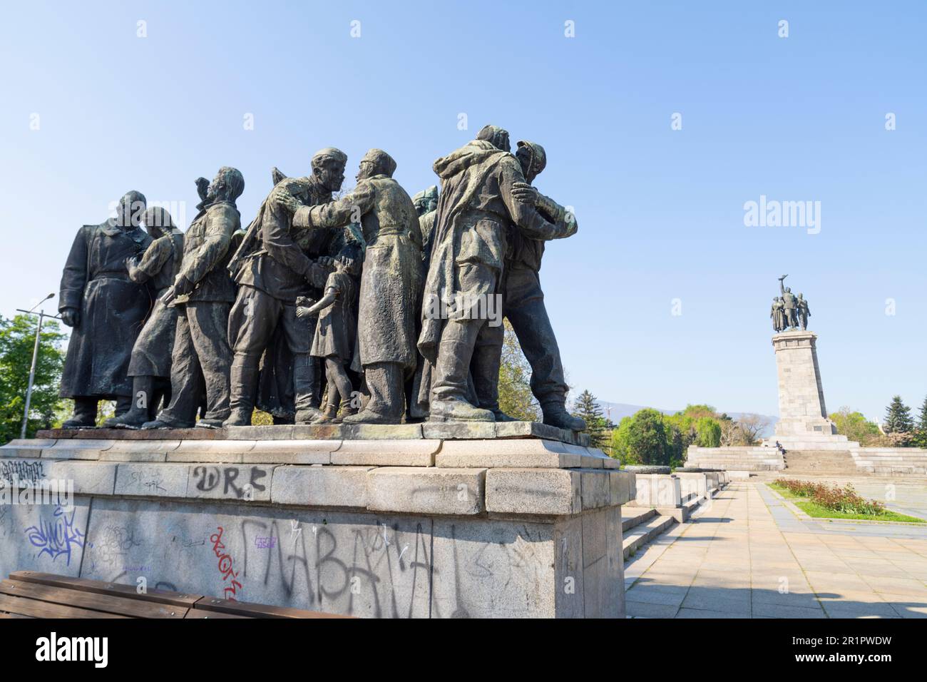 Sofia, Bulgarien. Mai 2023. Blick auf das Denkmal der Sowjetarmee in einem Park im Stadtzentrum Stockfoto