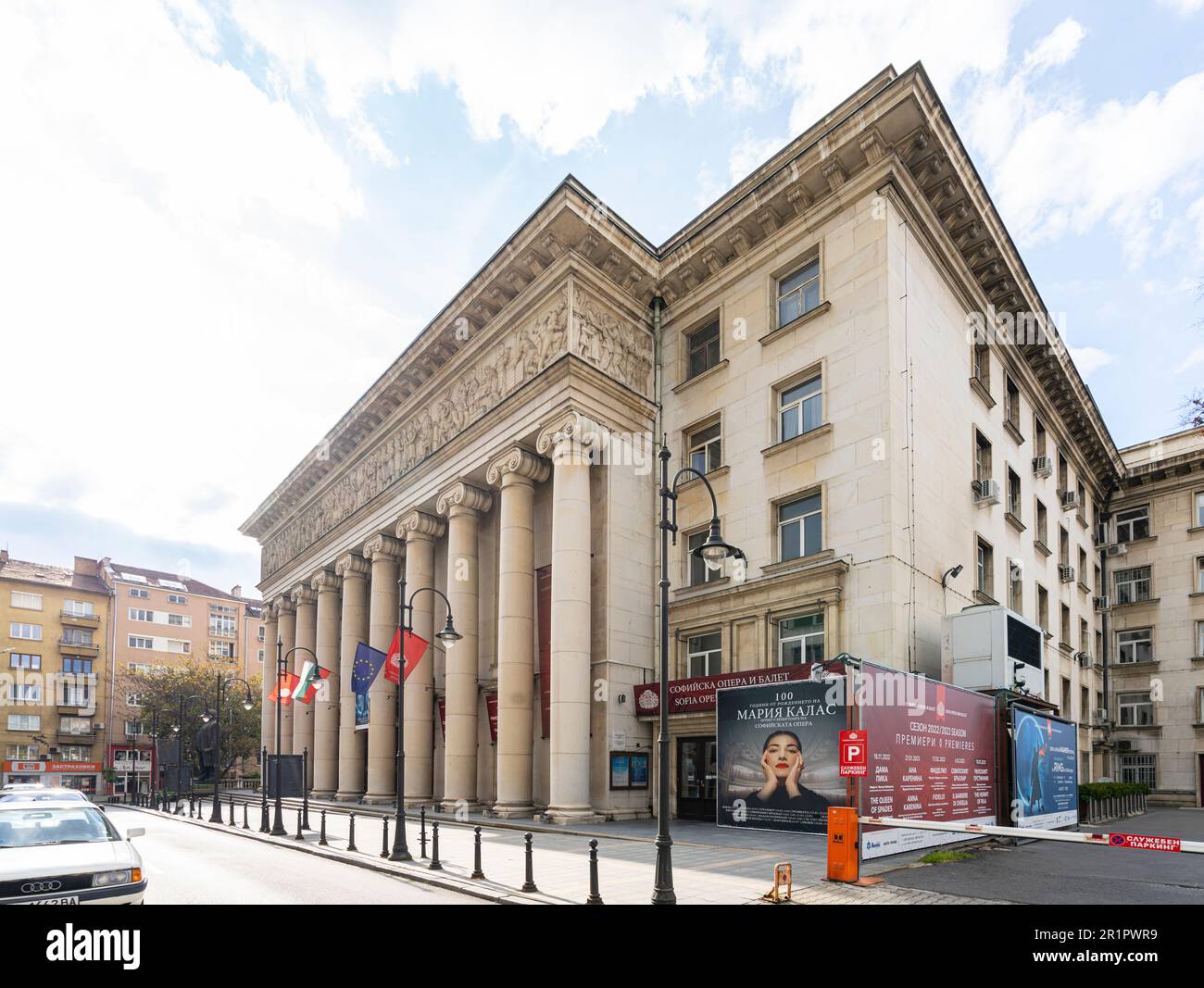 Sofia, Bulgarien. Mai 2023. Außenansicht der Oper und des Ballett-Sofia-Theaters im Stadtzentrum Stockfoto