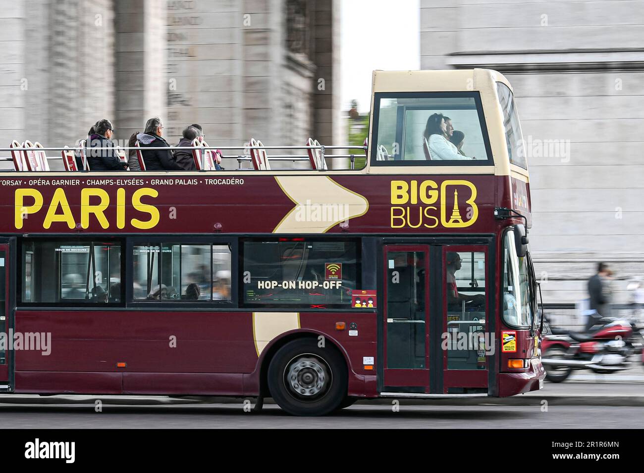 Abbildung Zeigt Einen Touristenbus Von Big Bus Tours Dem Gr ten abbildung-zeigt-einen-touristenbus-von-big-bus-tours-dem-gr-ten