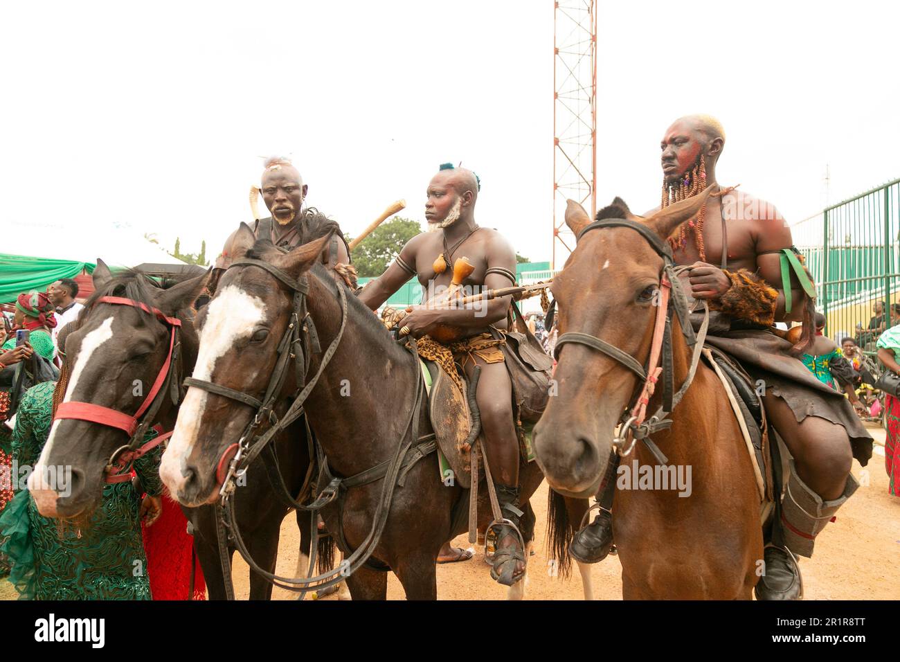 Jos, Nigeria. 12. Mai 2023 Berom-Soldaten auf dem Festivalgelände, Rwang-Pam Township Stadium, Jos, Nigeria. Stockfoto