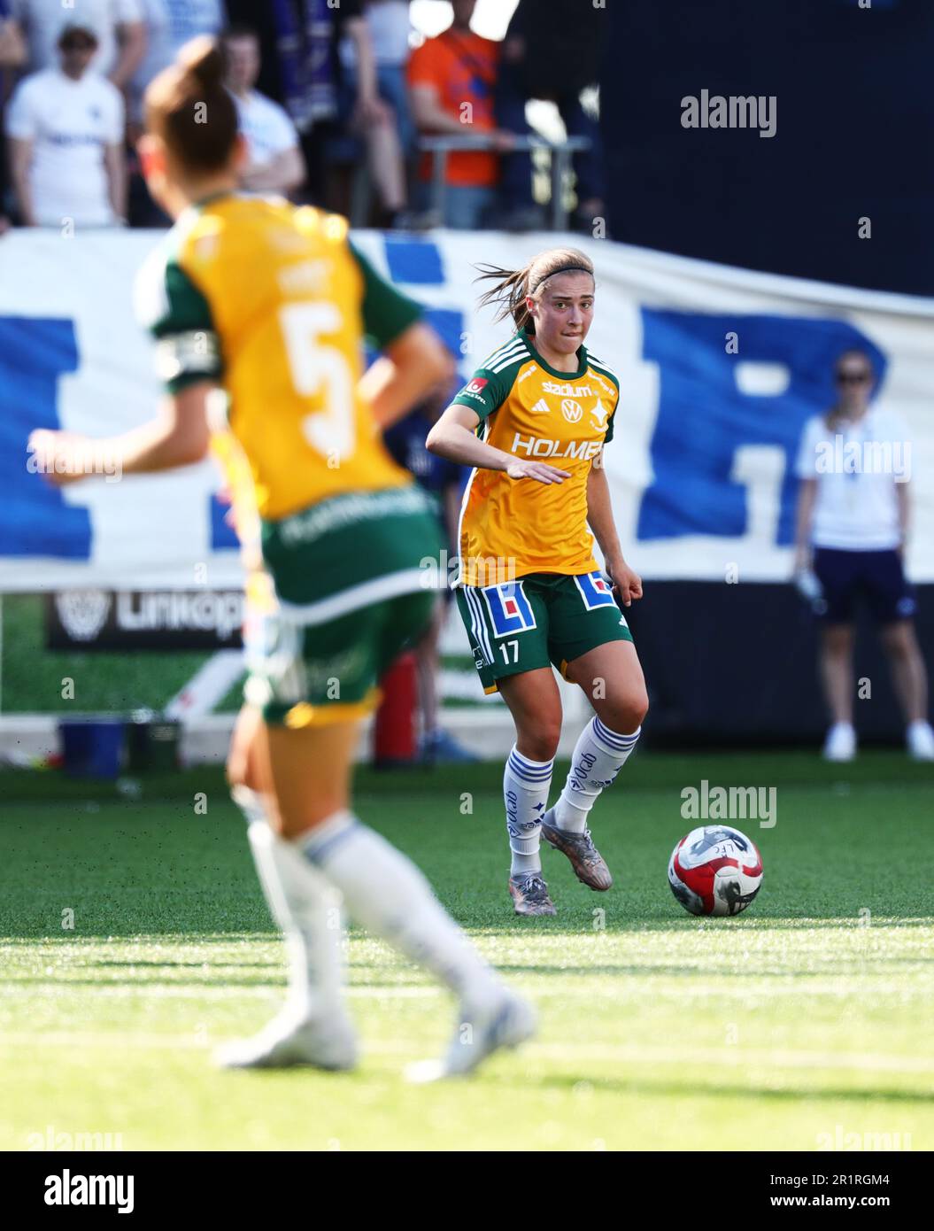 Norrköpings Nr. 17 Vilma Emilia Koivisto während des Fußballspiels am Sonntag im OBOS Damallsvenskan zwischen Linköping FC-IFK Norrköping in Bilbörsen Arena, Linköping, Schweden. Stockfoto